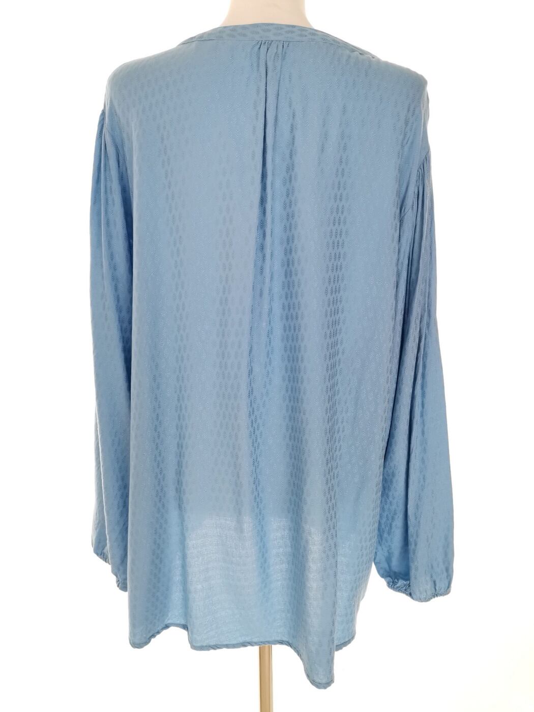 CASSIOPEIA Rozmiar L Kolor Niebieski Split Crew Neck Tunika Popover Bluzka Długi rękaw Materiał Wiskoza 100% CASSIOPEIA Rozmiar L Kolor Niebieski Split Crew Neck Tunika Popover Bluzka Długi rękaw Materiał Wiskoza 100%