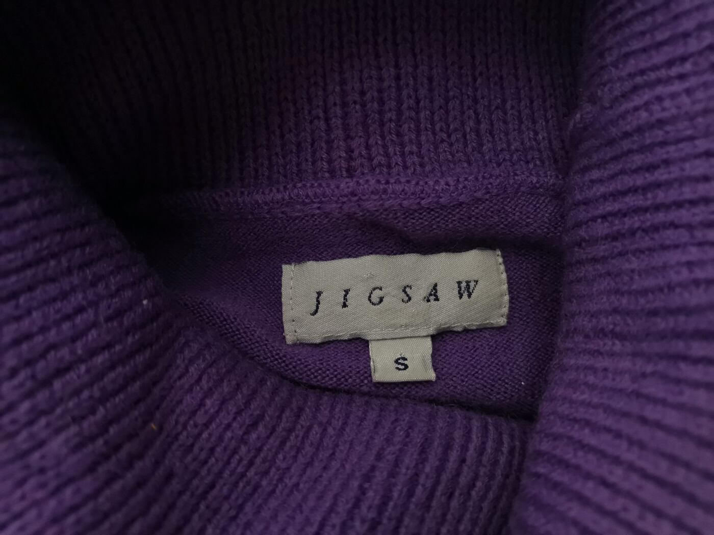 IMG_20221206_120149.jpg JIGSAW Rozmiar S Kolor Fioletowy Golf Sweter Długi rękaw Materiał Wełna 100% Dzianina waflowa