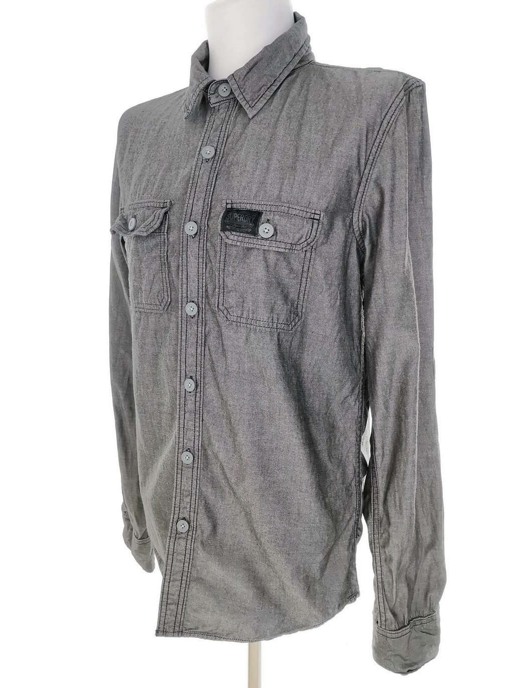 IMG_20221206_140924.jpg Superdry Rozmiar L Kolor Szary Kołnierz Męska Koszula Casual Długi rękaw Materiał Bawełna 100%