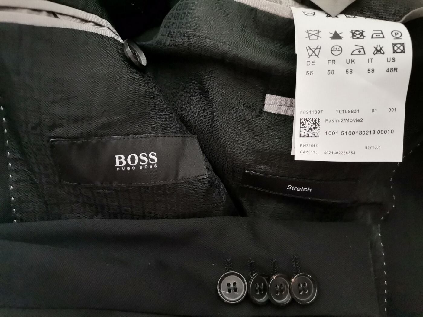 IMG_20221209_133731.jpg Hugo Boss Rozmiar 58 (XXL) Kolor Czarny Męska Marynarka Długi rękaw Materiał Schurwolle