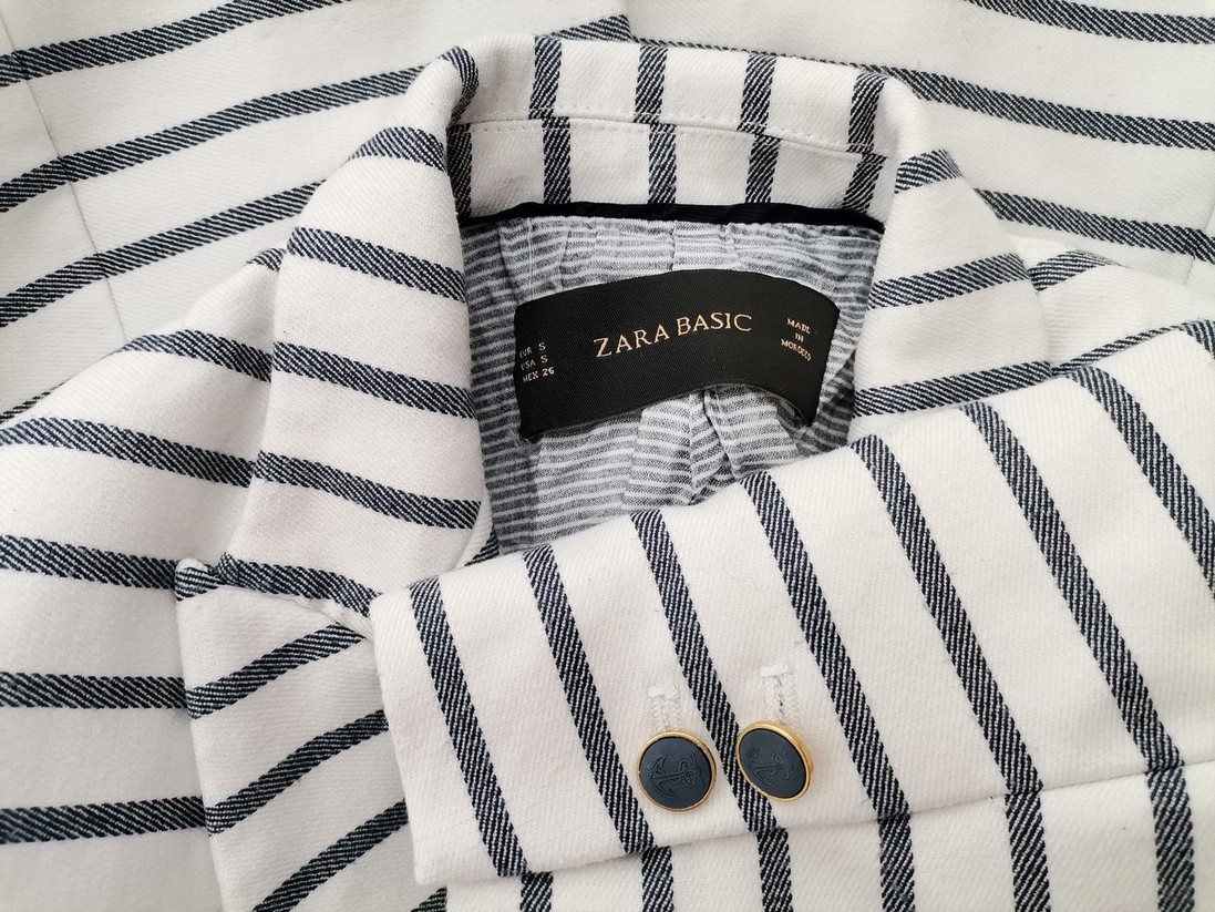 ZARA BASIC Rozmiar S Kolor Biały Pasy Kołnierz Żakiet z zapięciem Długi rękaw