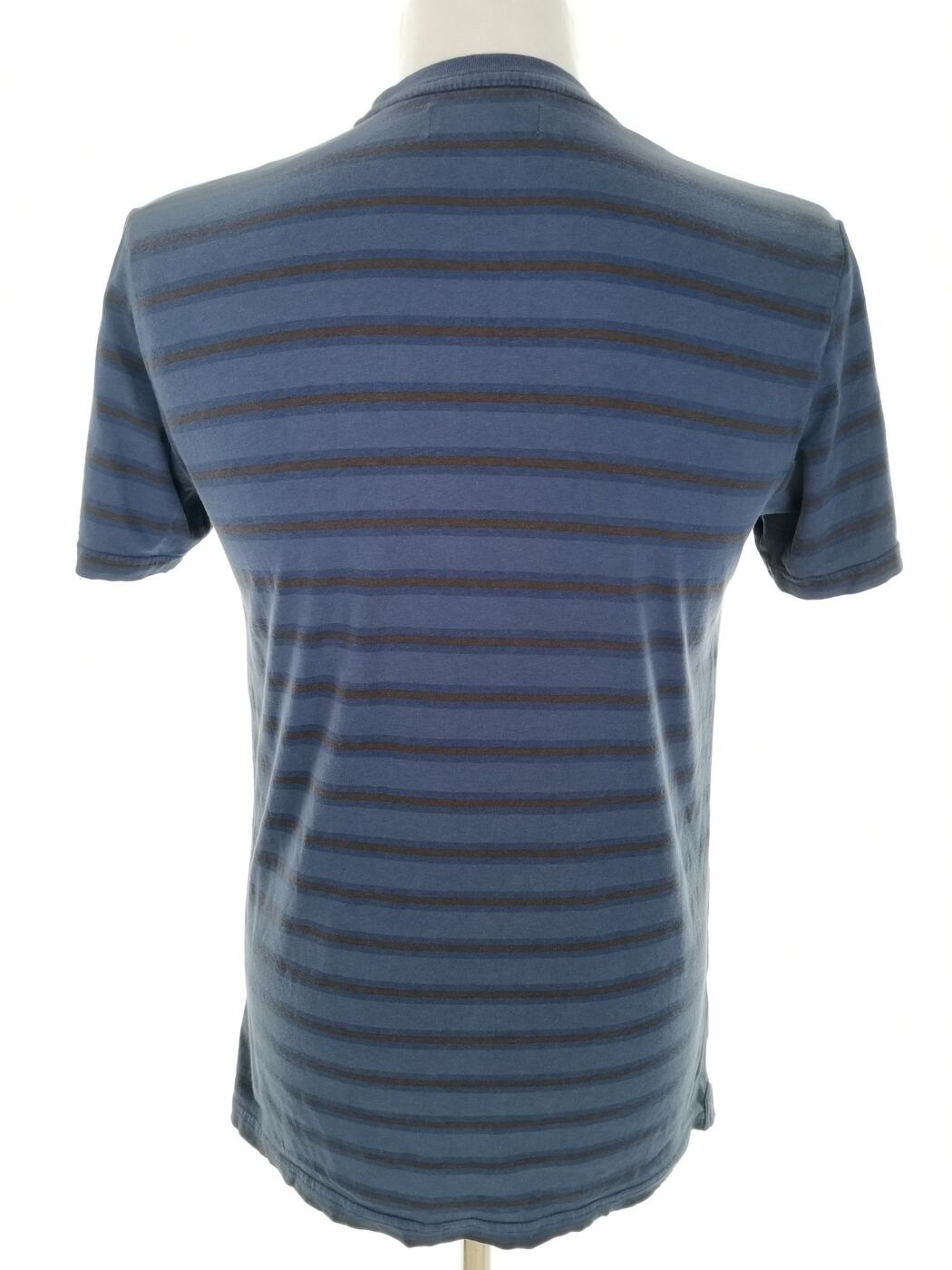 IMG_20230117_133854.jpg Fred Perry Rozmiar S Kolor Niebieski Pasy Męski T-Shirt Krótki rękaw Materiał Bawełna 100%