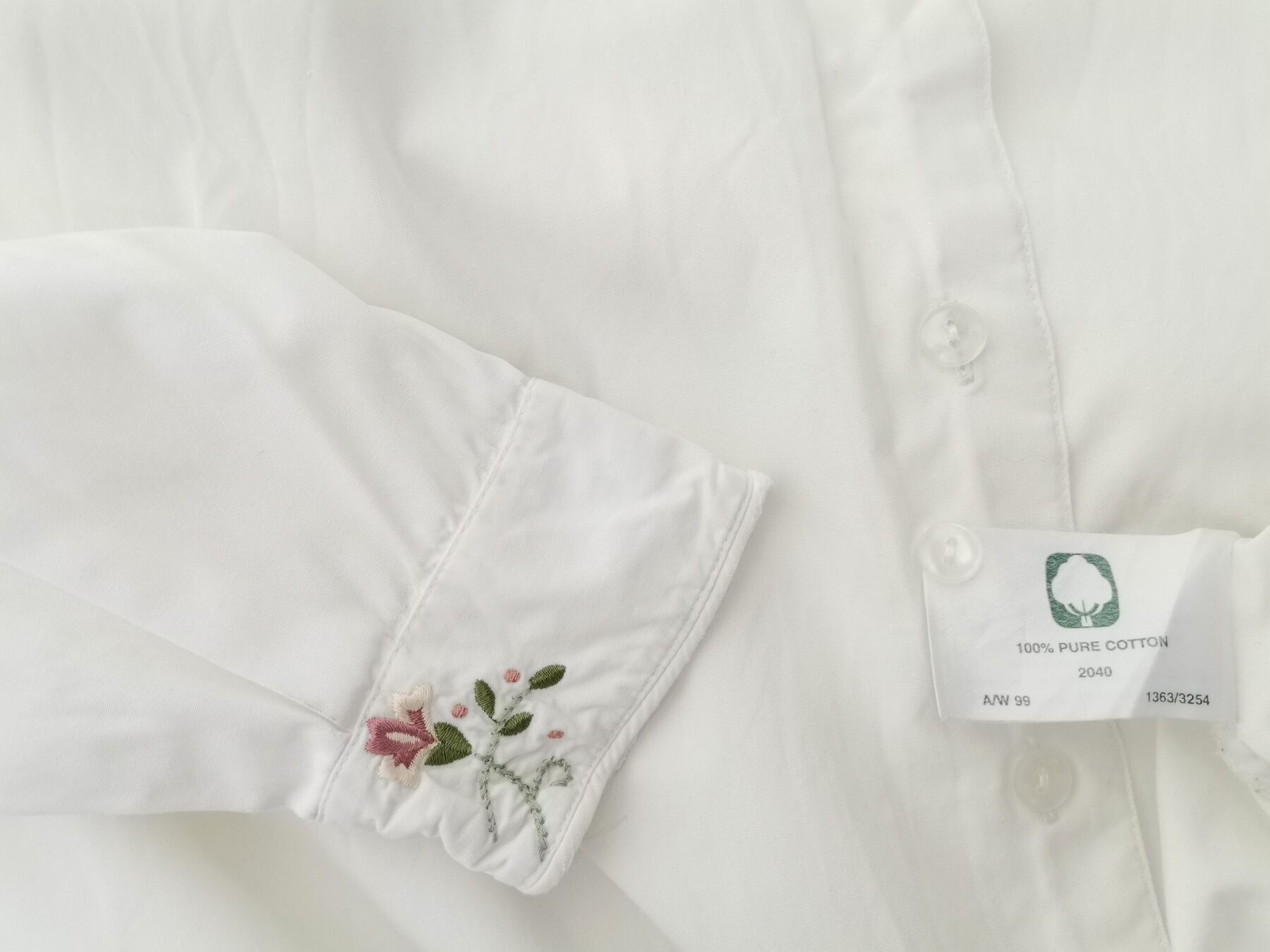 IMG_20230118_122843.jpg Jumper Rozmiar L Kolor Biały Kołnierz Koszula Zapinana Bluzka Długi rękaw Materiał Organiczna Bawełna 100%