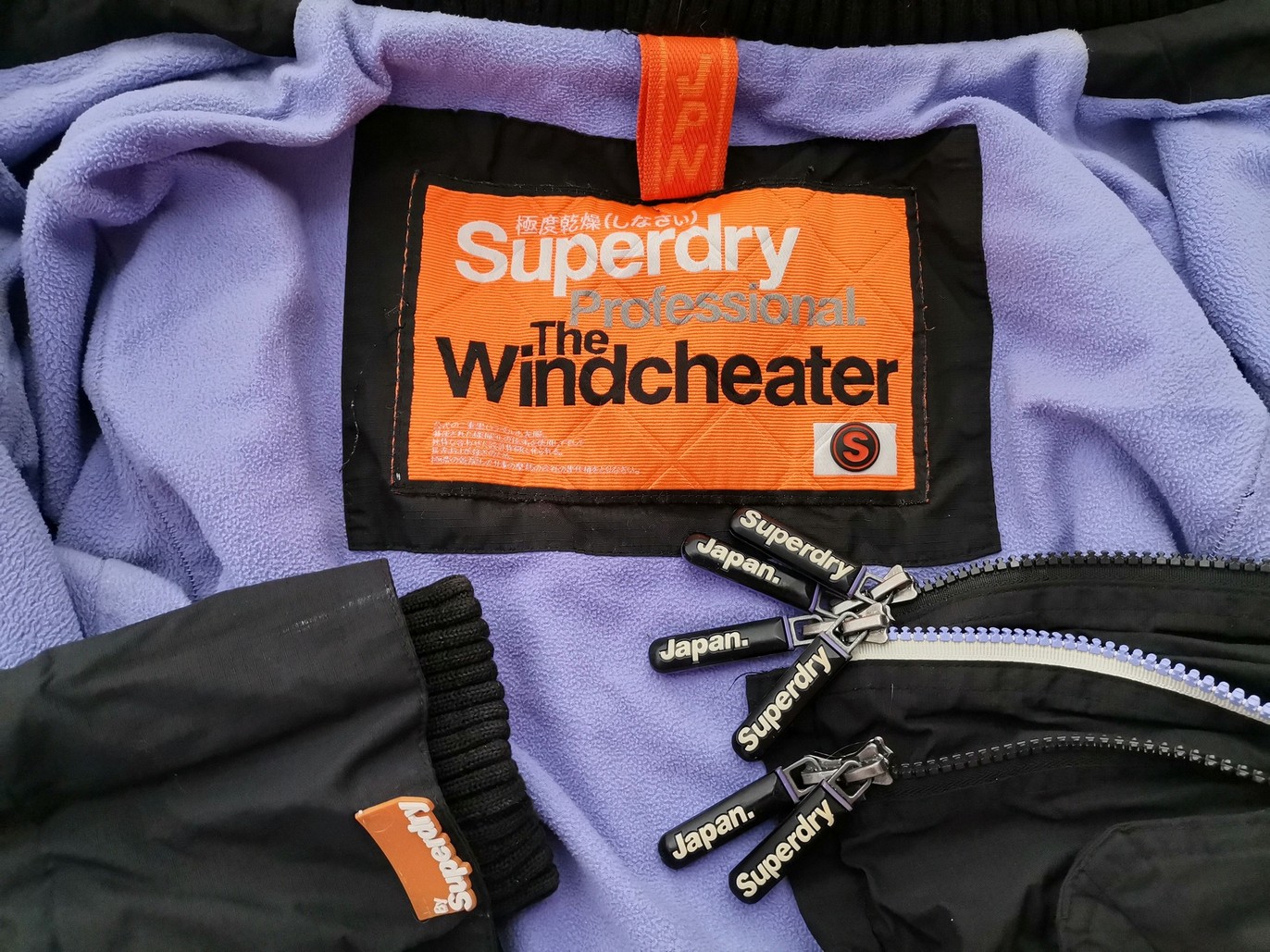 IMG_20230119_105842.jpg Superdry Rozmiar S Kolor Czarny Kurtka Długi rękaw