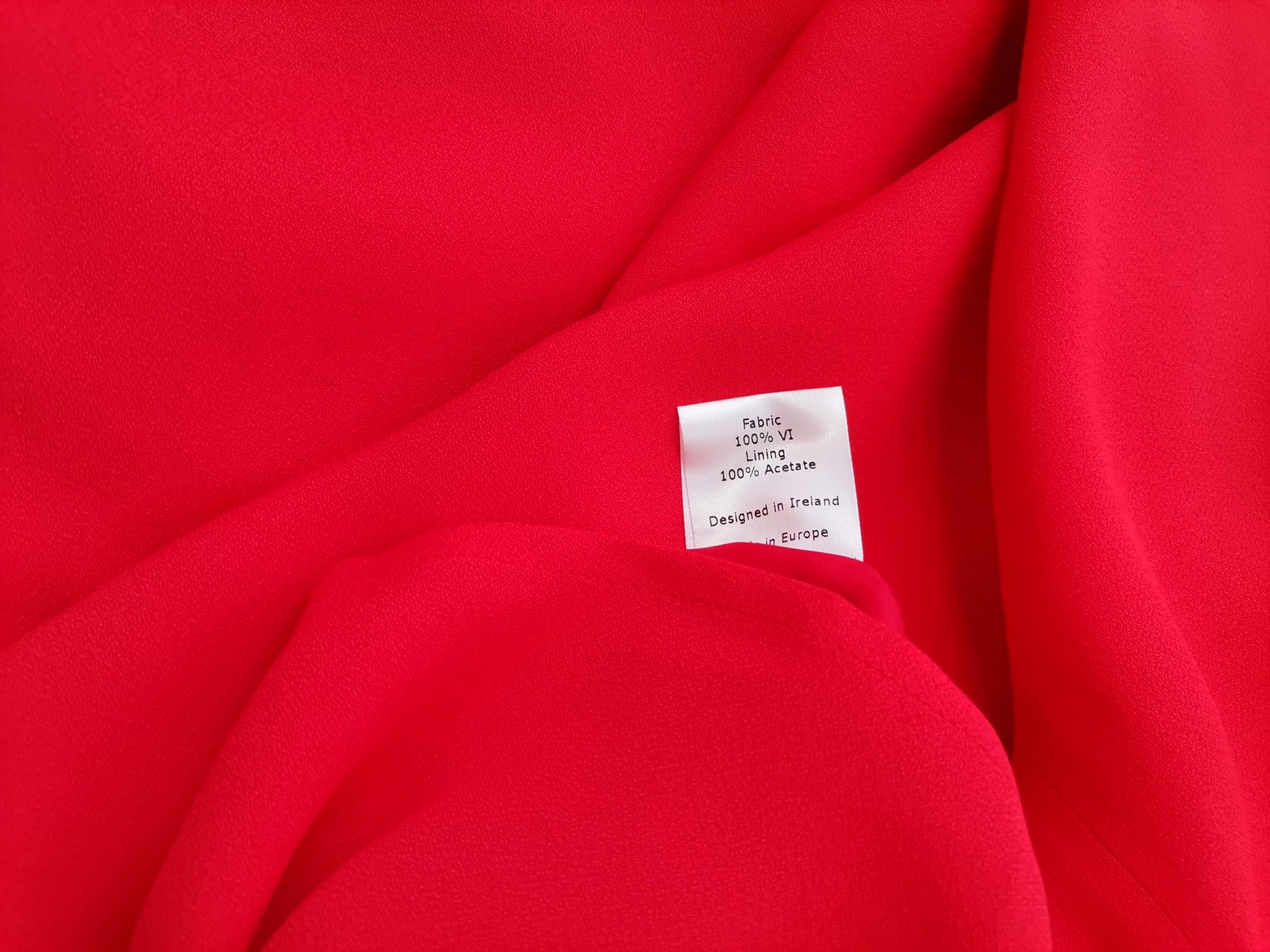 IMG_20210713_124303.jpg Caroline Kilkenny Rozmiar 12 (40) Kolor Czerwony Okrągły dekolt Sukienka Bodycon Krótki rękaw Materiał Wiskoza 100%