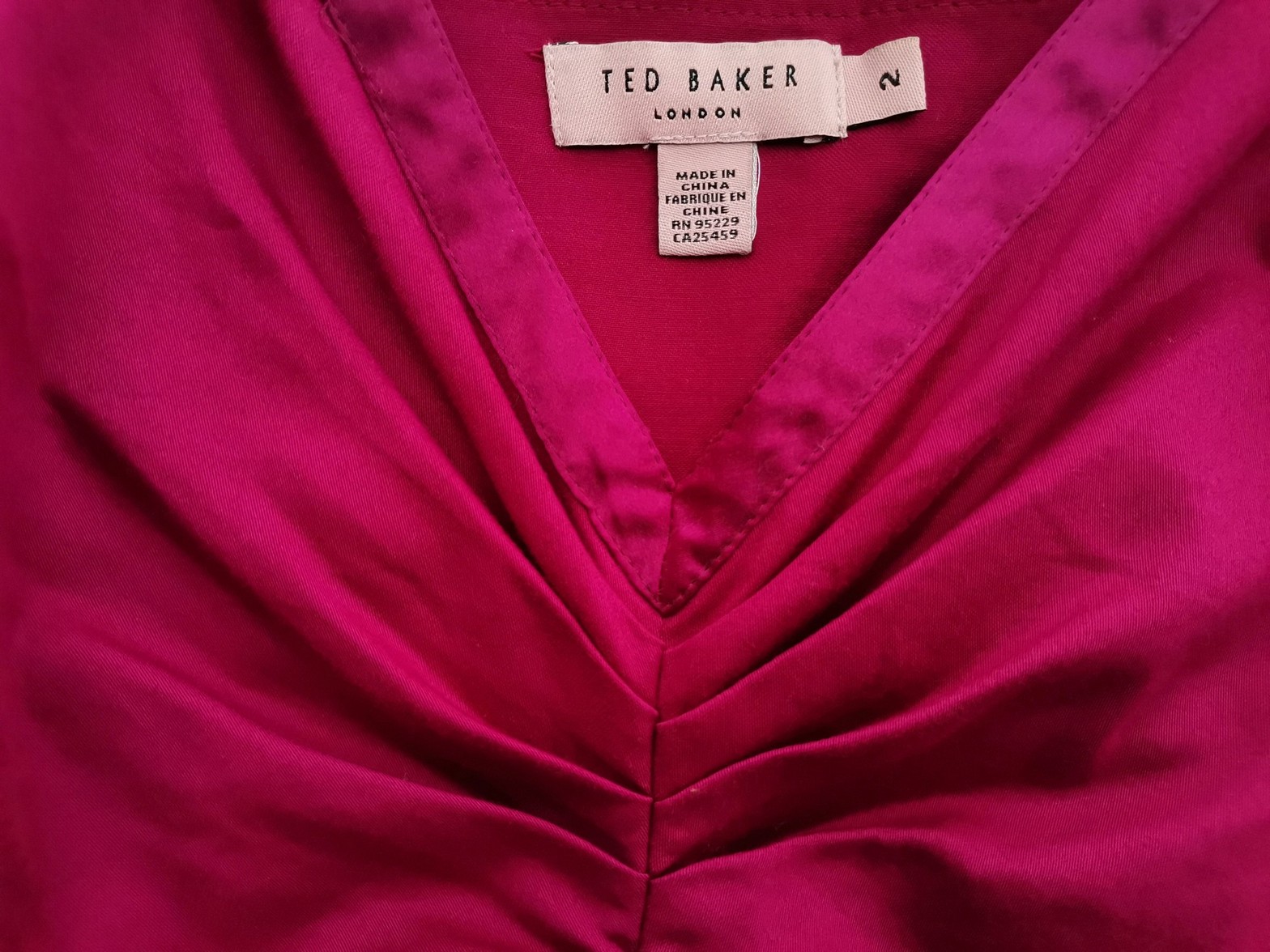 Ted Baker Rozmiar 2 (38) Kolor Fuksja W serek Sukienka Prostokątna Krótki rękaw Midi Materiał Bawełna