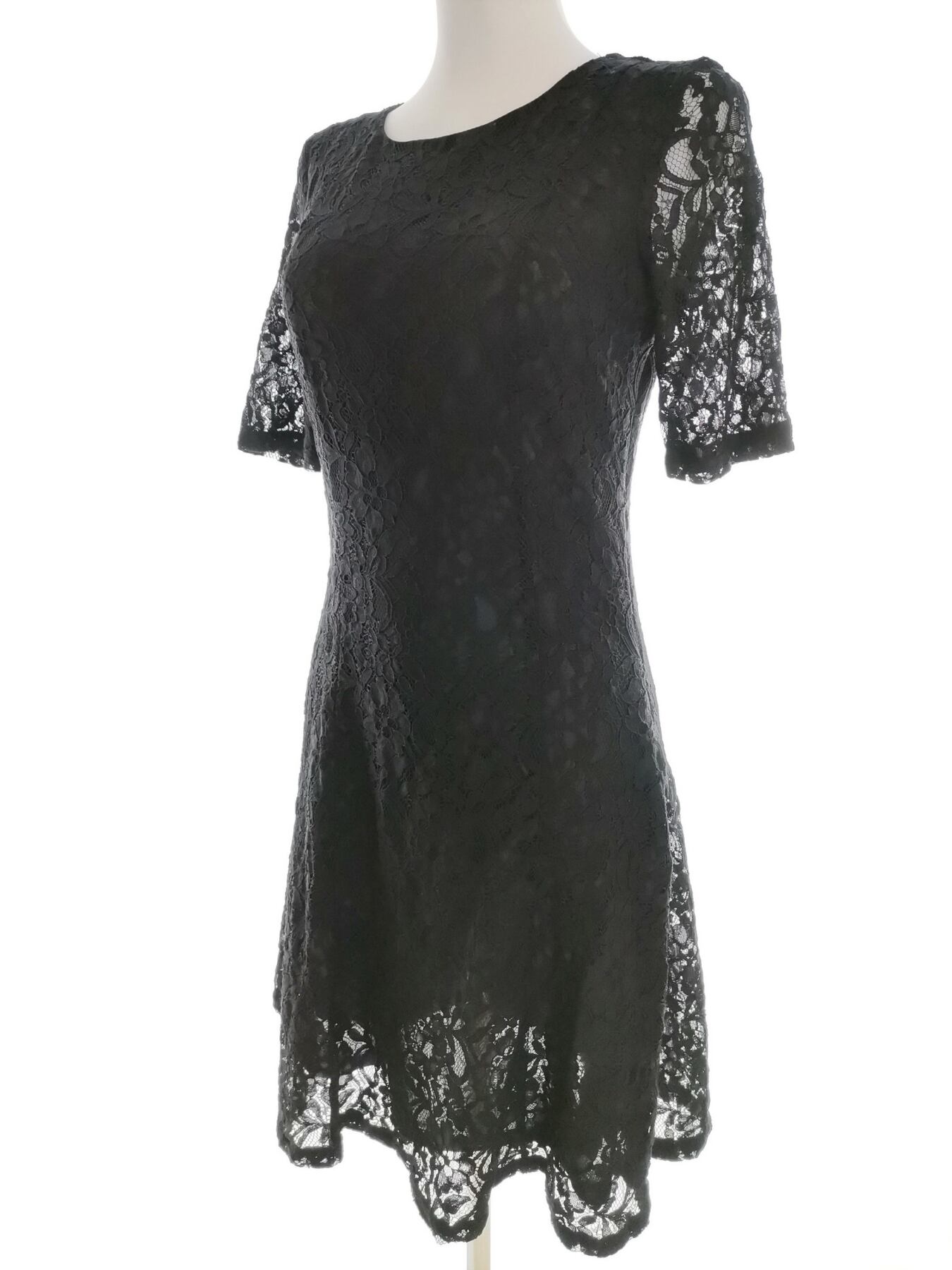 IMG_20220913_113657.jpg Lindex Rozmiar 36 Kolor Czarny Crew Neck Sukienka Sheath Krótki rękaw Do Kolan Materiał Bawełna