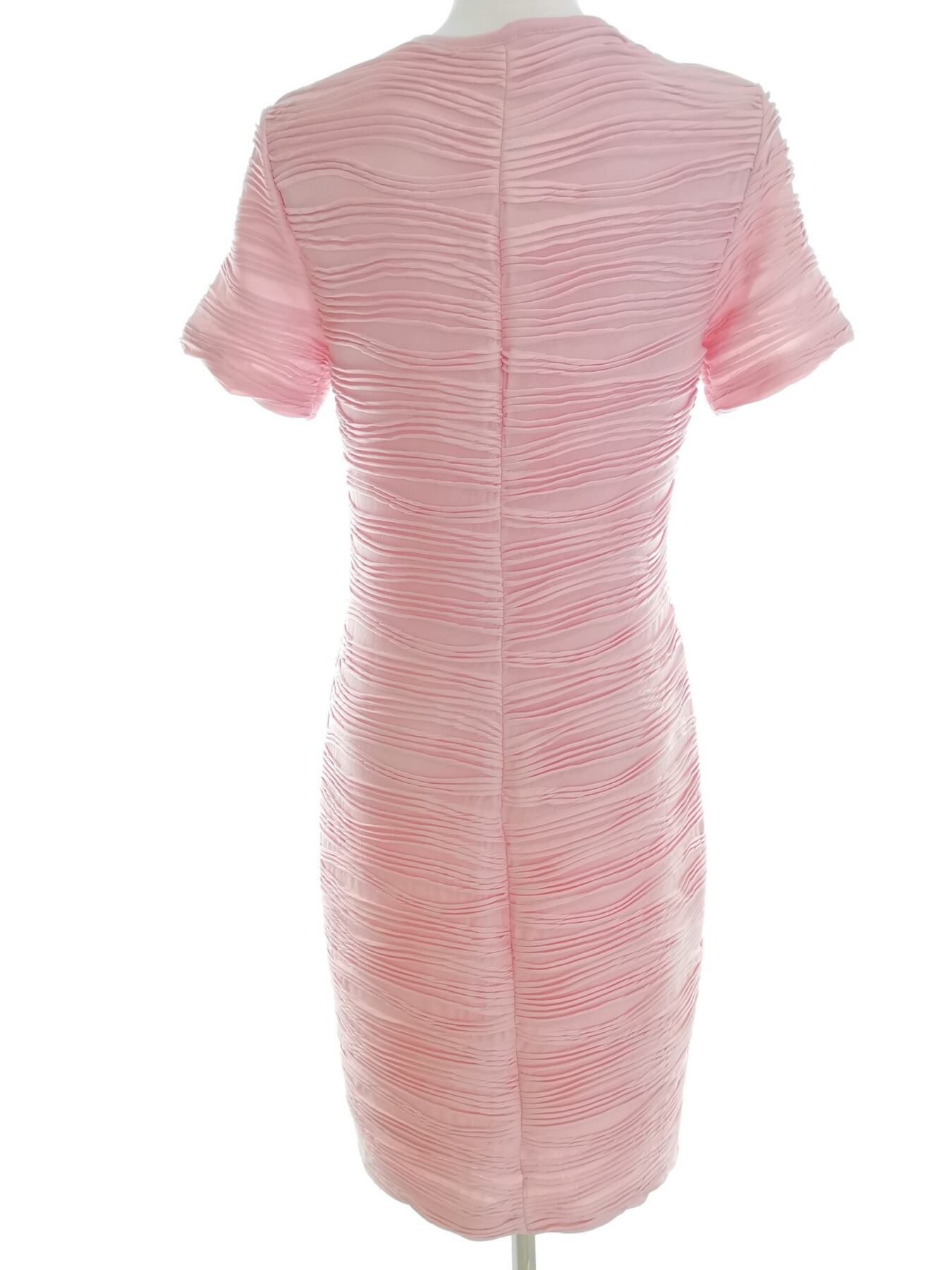 IMG_20220914_141034.jpg Fransa Rozmiar S Kolor Różowy W serek Sukienka Bodycon Krótki rękaw Midi