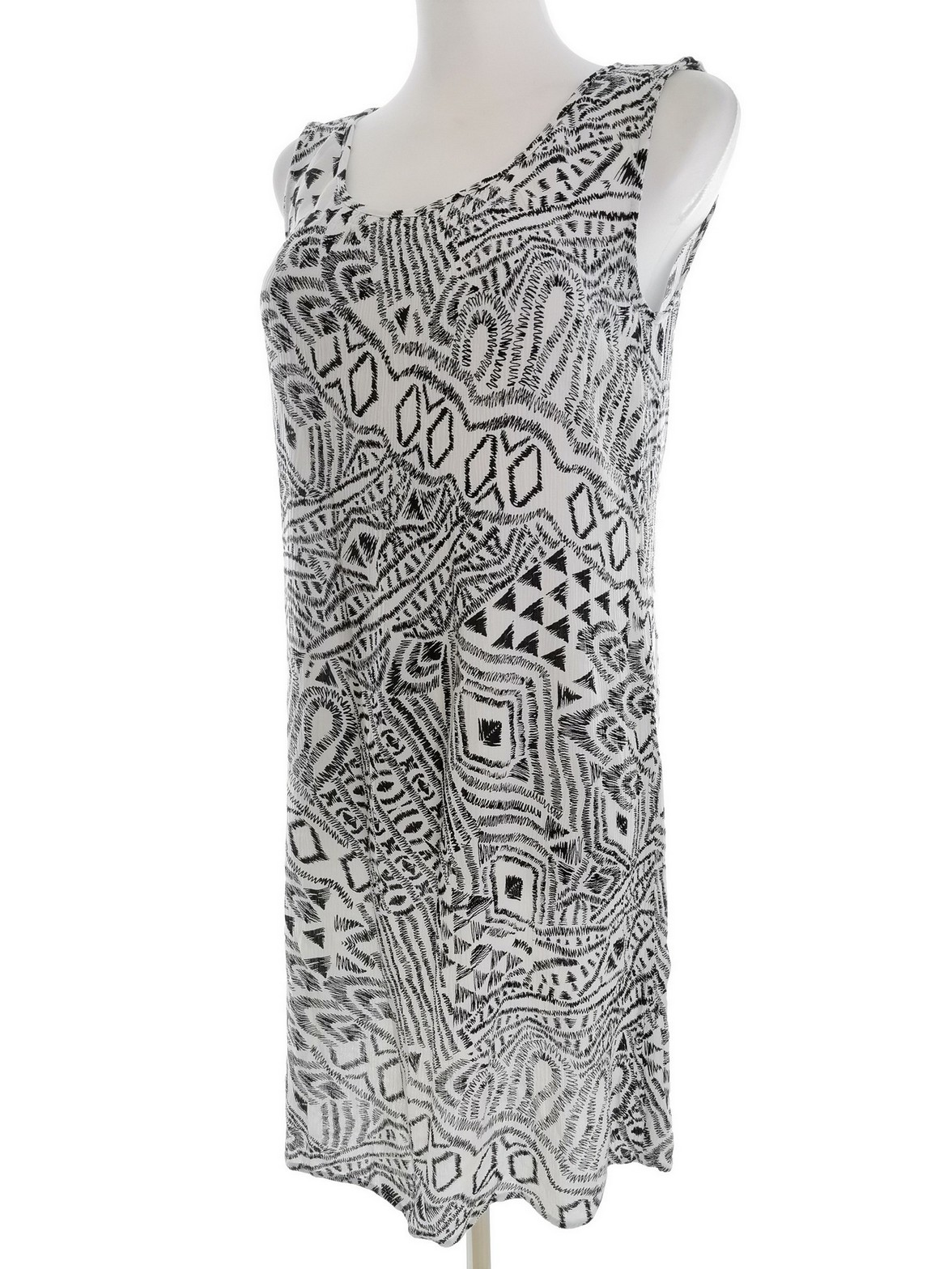 IMG_20220915_124516.jpg B.YOUNG Rozmiar 34 Kolor Czarny Okrągły dekolt Sukienka Bodycon Bezrękawnik Do Kolan