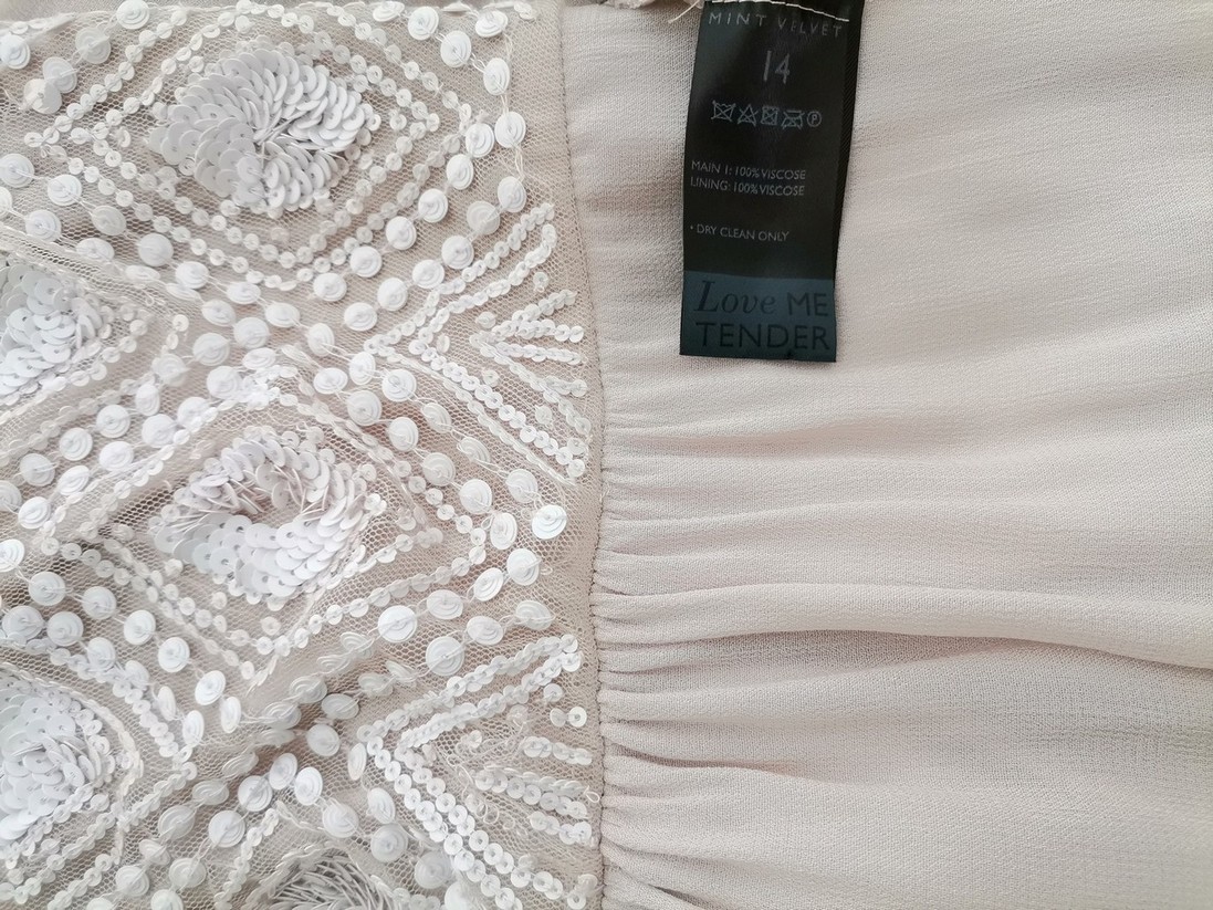 IMG_20221004_104846.jpg Mint Velvet Rozmiar 14 (42) Kolor Kremowy Odkryte Ramiona Suknia Balowa Sukienka Wieczorowa Bezrękawnik Długa Materiał Wiskoza 100%