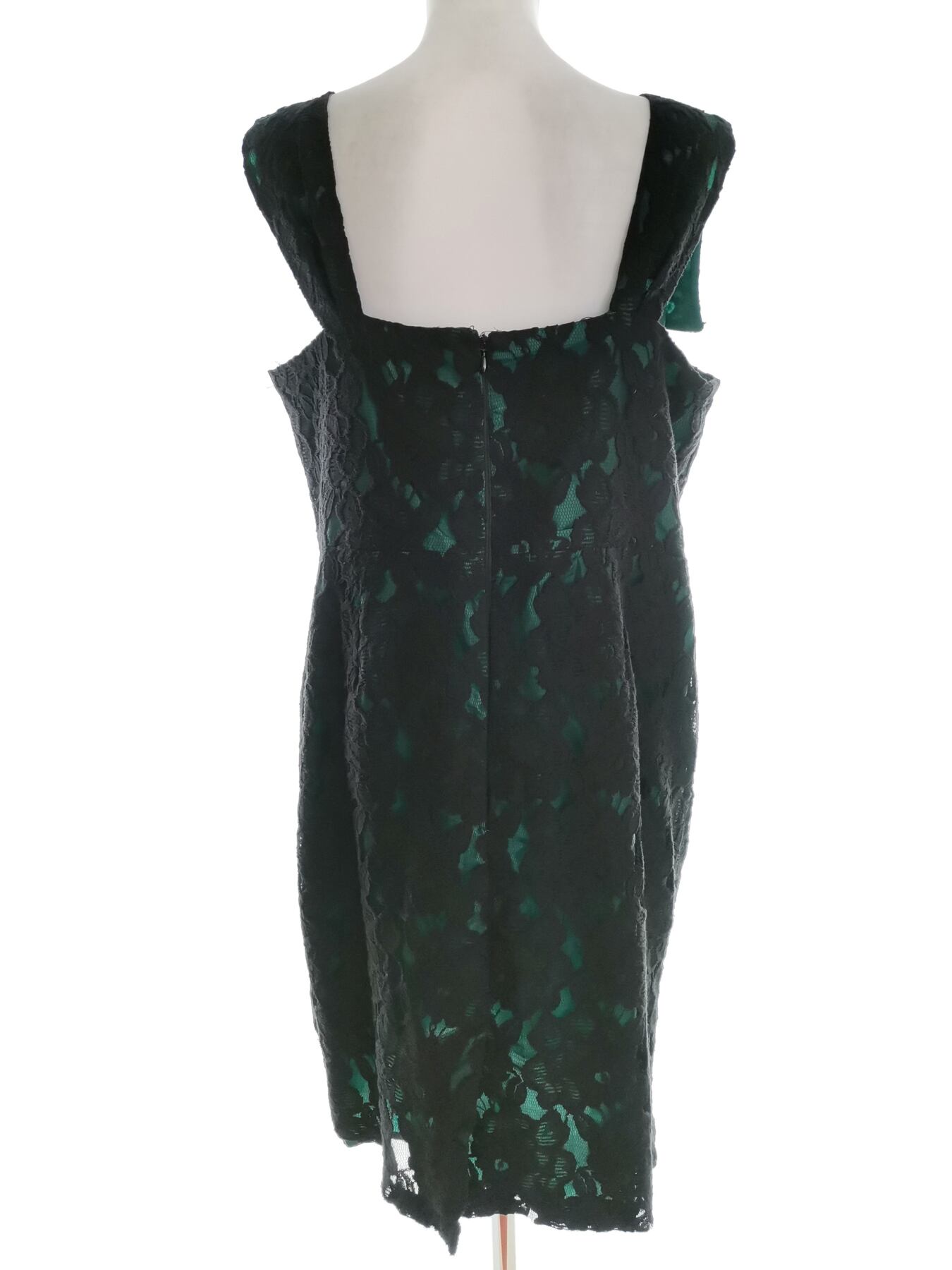 IMG_20221012_121659.jpg Rozmiar 18 (46) Kolor Czarny Drapowany dekolt Sukienka Bodycon Bezrękawnik Do Kolan Materiał Bawełna
