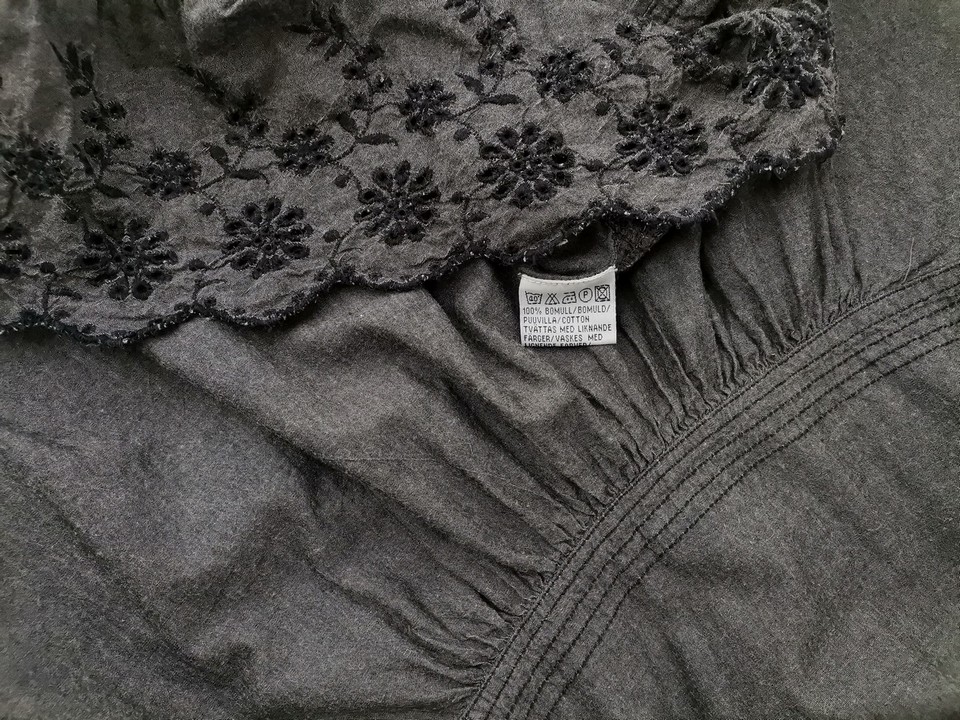 IMG_20221017_135837.jpg Indiska Rozmiar L Kolor Szary Crew Neck Sukienka Koszulowa Rękaw 3/4 Do Kolan Materiał Bawełna 100%
