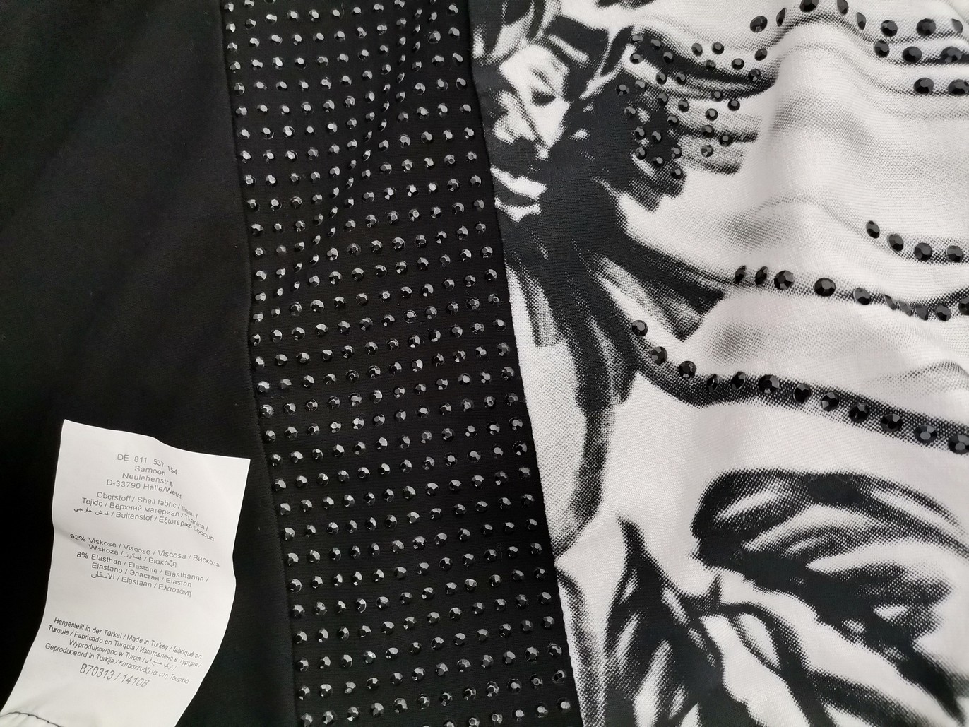 IMG_20221028_132412.jpg Gerry weber Rozmiar 44 Kolor Czarny Okrągły dekolt Sukienka Prostokątna Długi rękaw Do Kolan Materiał Wiskoza
