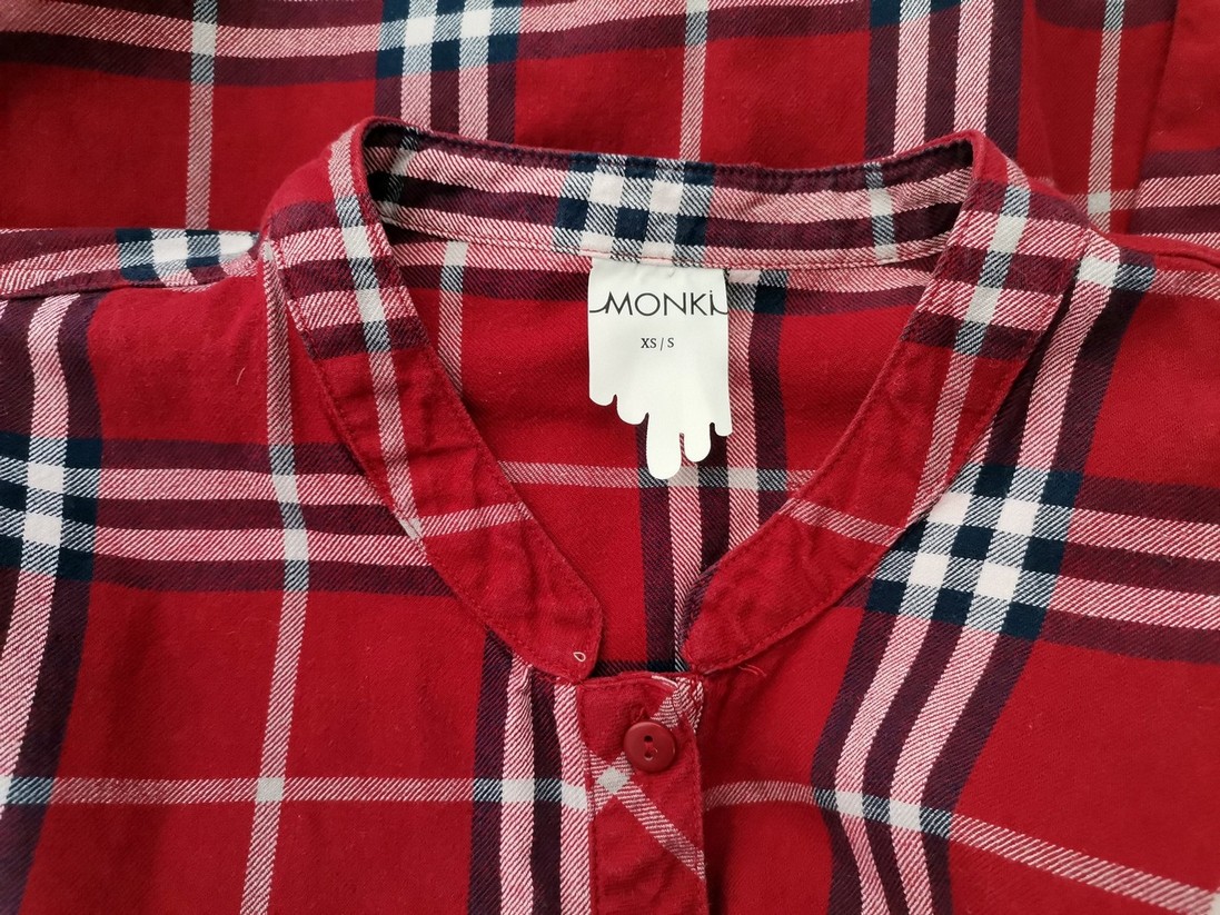 IMG_20221115_112045.jpg Monki Rozmiar XS/S Kolor Czerwony Krata Kołnierz Sukienka Prostokątna Długi rękaw Do Kolan Materiał Bawełna 100%