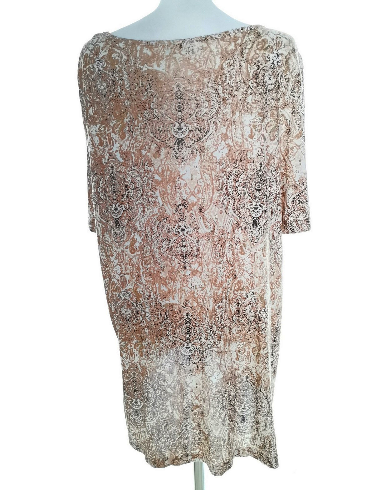 IMG_20221115_114924.jpg CELLBES Rozmiar 46/48 Kolor Brązowy Damask Paisley Okrągły dekolt Tunika Bluzka Krótki rękaw Materiał Modal 100%