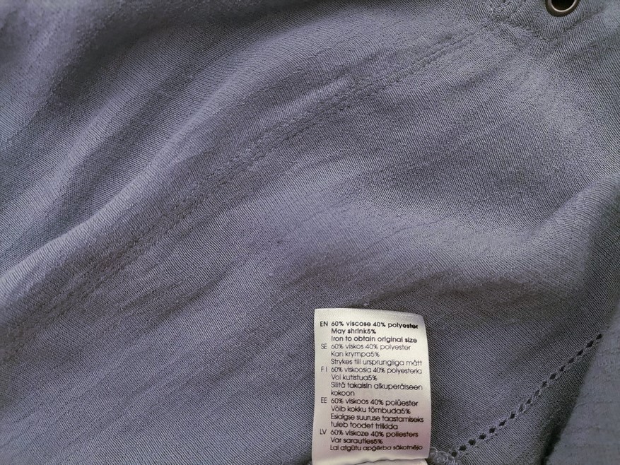 IMG_20221123_103807.jpg Lindex Rozmiar S Kolor Niebieski Split Crew Neck Bluzka Rękaw 3/4 Materiał Wiskoza