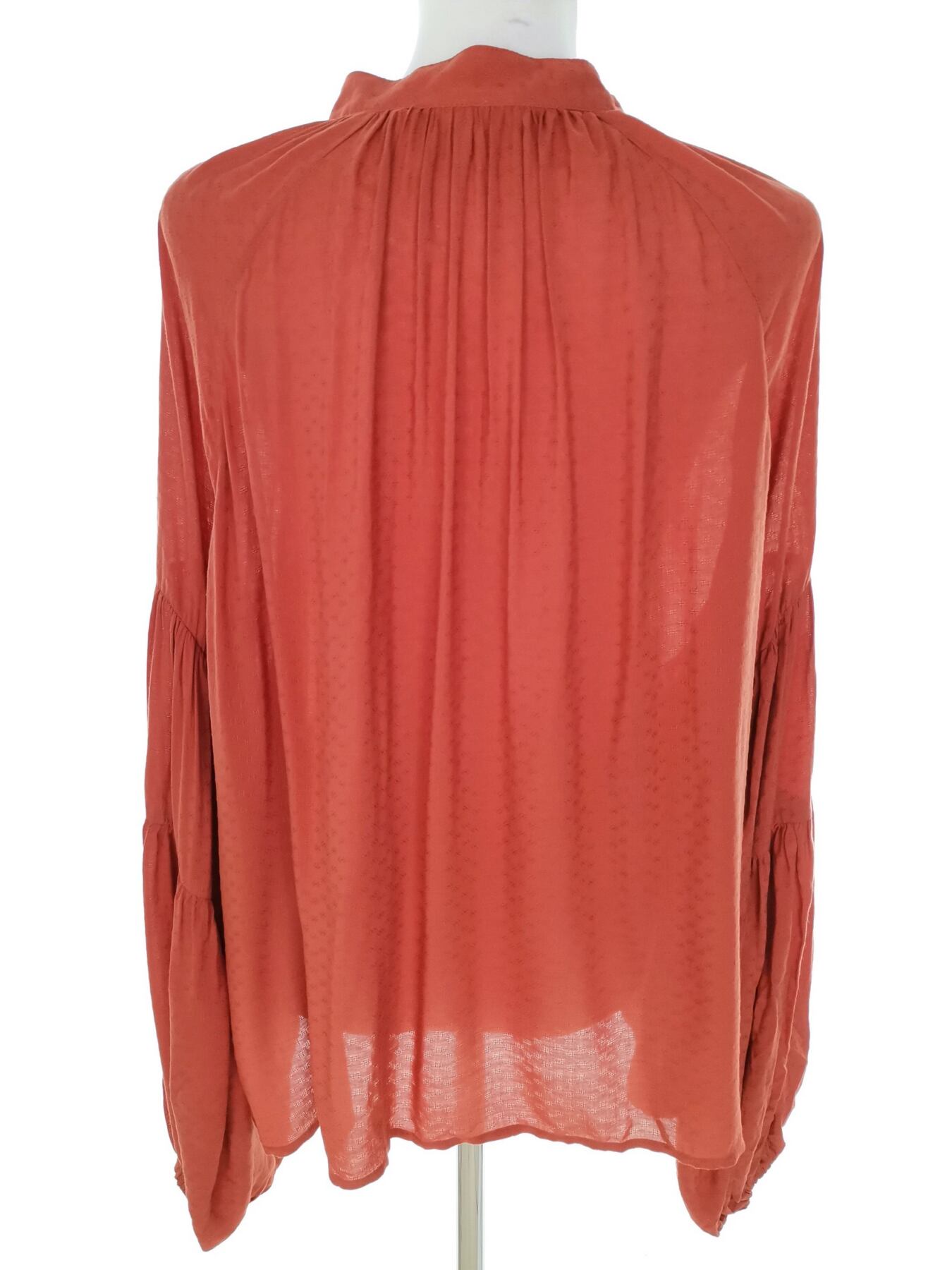 IMG_20221123_131550.jpg Weekday Rozmiar L Kolor Pomarańczowy Keyhole Crew Neck Bluzka Długi rękaw Materiał Wiskoza 100%