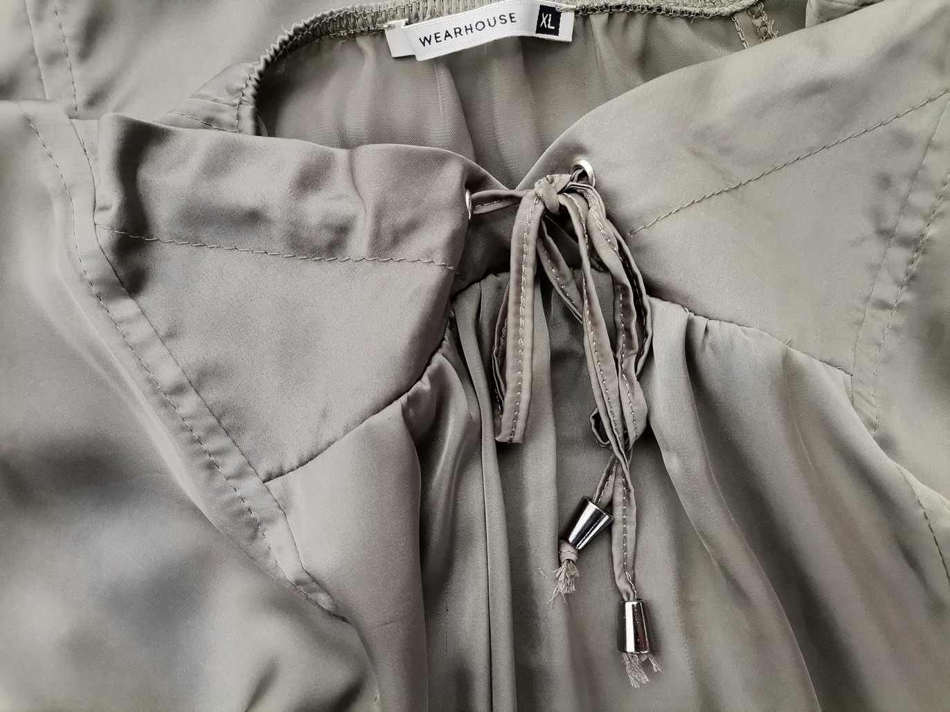 IMG_20221215_141310.jpg Wearhouse Rozmiar XL Kolor Szary Dekolt Serce Tunika Bluzka Krótki rękaw
