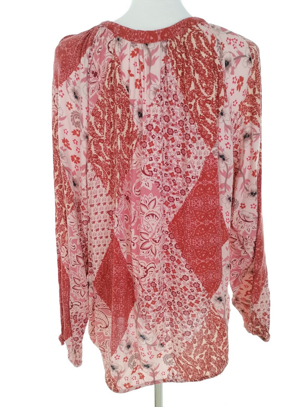 IMG_20221221_134137.jpg Risoe Rozmiar 44 Kolor Różowy Split Crew Neck Tunika Popover Bluzka Długi rękaw Materiał Wiskoza 100%