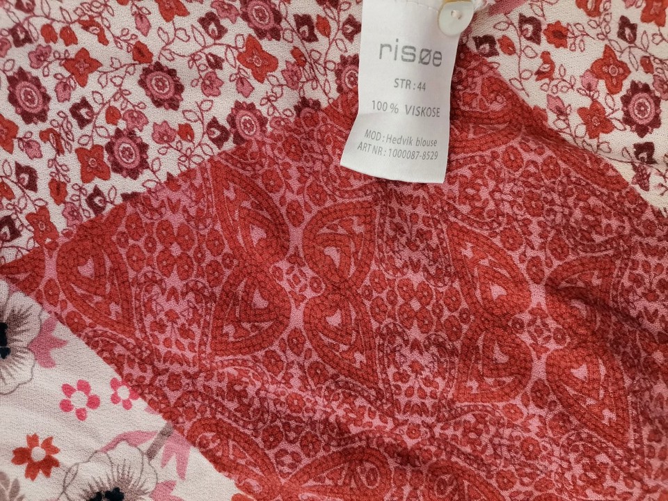 IMG_20221221_134159.jpg Risoe Rozmiar 44 Kolor Różowy Split Crew Neck Tunika Popover Bluzka Długi rękaw Materiał Wiskoza 100%