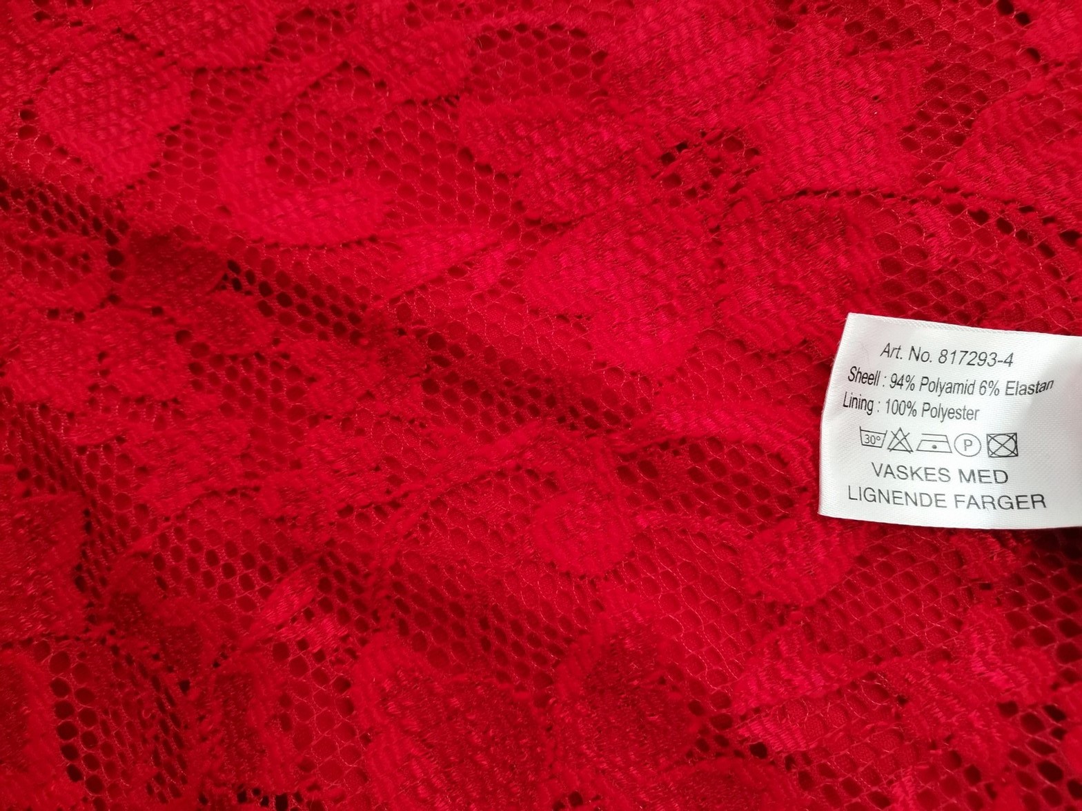 IMG_20230104_102712.jpg LT CLOTHING Rozmiar L Kolor Czerwony Okrągły dekolt Sukienka Prostokątna Rękaw 3/4 Midi