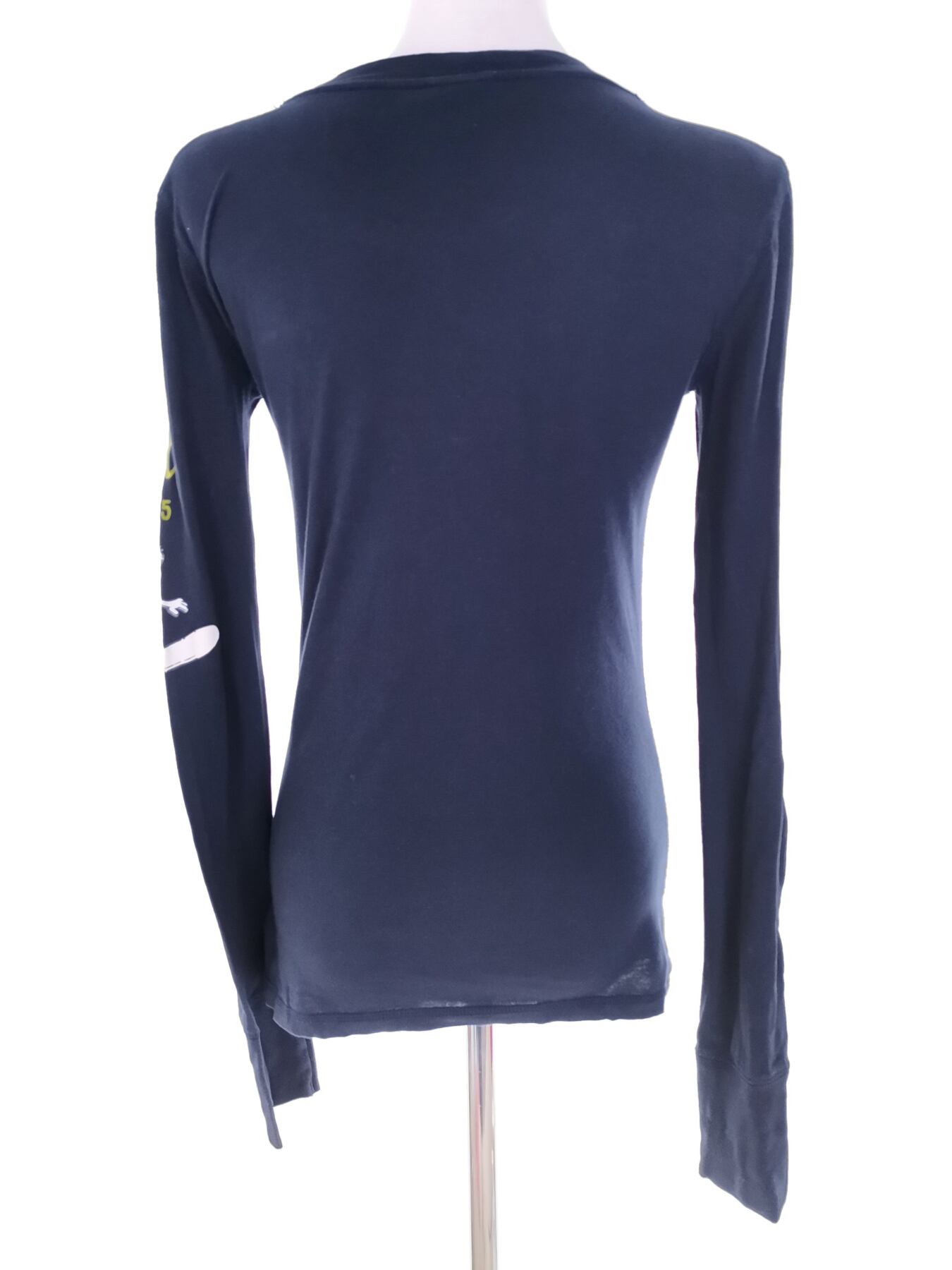 IMG_20230112_122629.jpg Hollister Rozmiar S Kolor Granatowy Okrągły dekolt Bluzka Długi rękaw Materiał Bawełna 100%