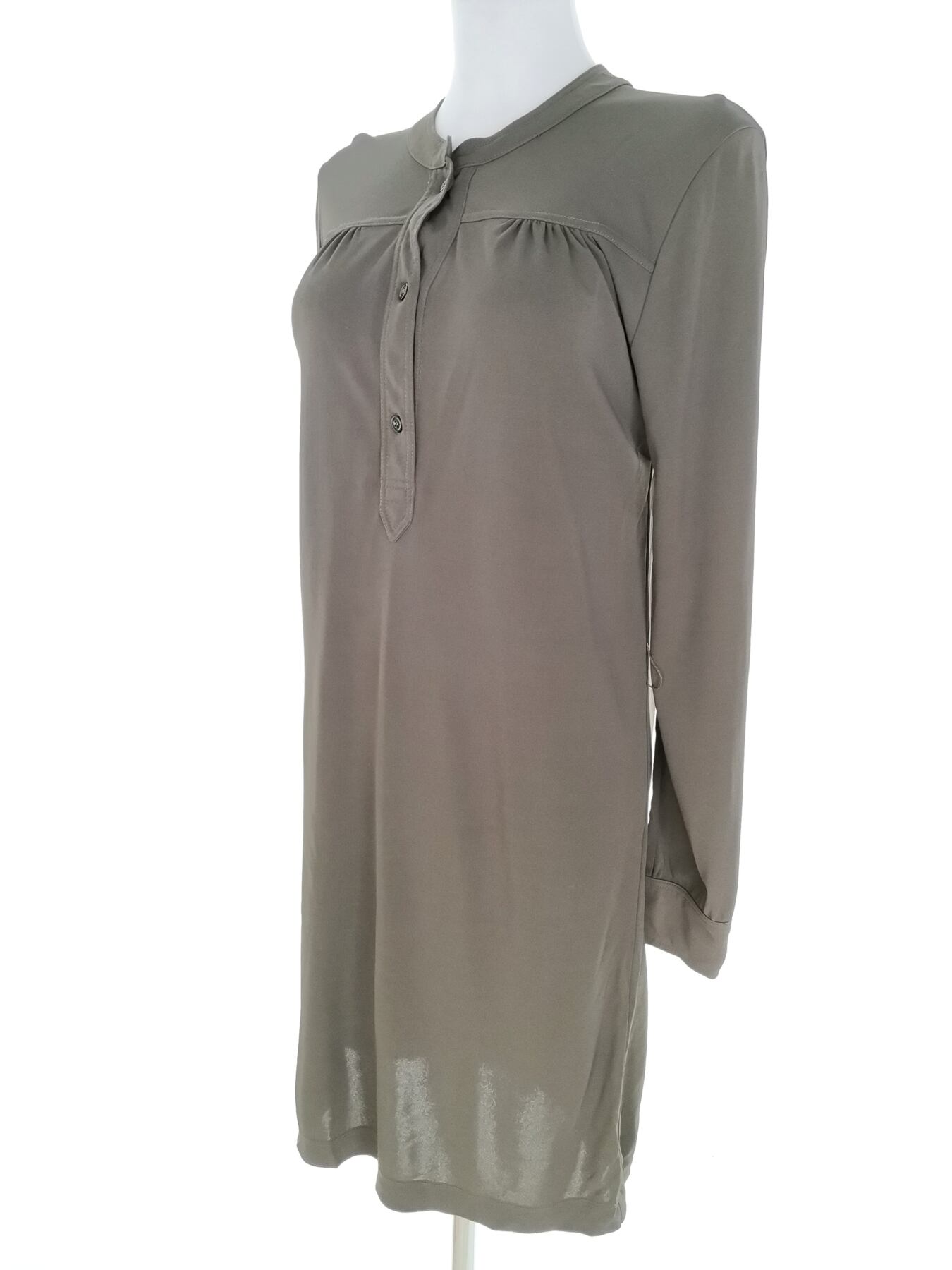 IMG_20230119_112949.jpg Filippa k Rozmiar XS Kolor Khaki Crew Neck Sukienka Prostokątna Długi rękaw Do Kolan